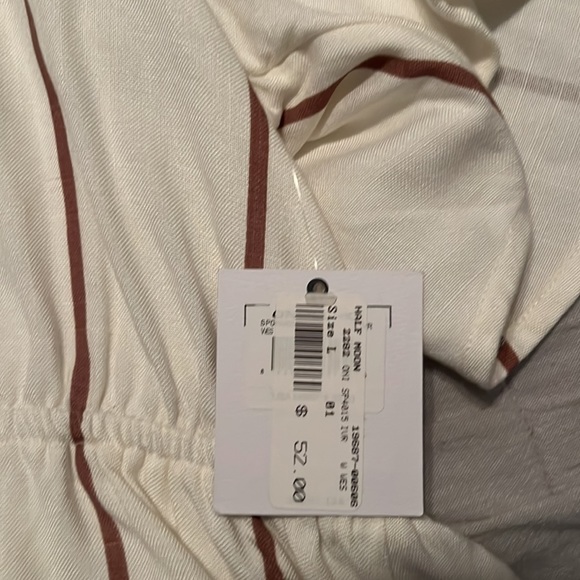 O’Neill top brand new with tags! - Picture 2 of 3